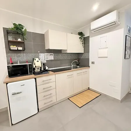 Апартаменты Casa E Bottega 41 Неаполь